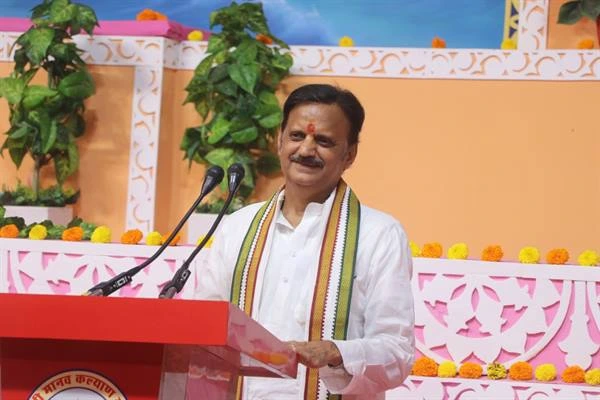 नशामुक्त जीवन अपनाकर जीवन सफल बनाएं: उप मुख्यमंत्री
