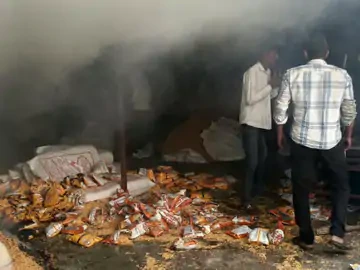 इछावर फैक्ट्री में भीषण आग, लाखों का नुकसान