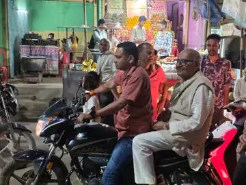 विधायक मलैया ने किए दुर्गा पंडालों में दर्शन