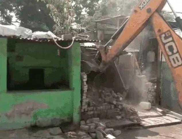 उज्जैन: सिंहस्थ 2028 की तैयारी, नीलगंगा क्षेत्र से हटाया अतिक्रमण
