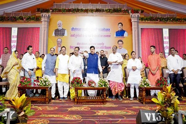 मुख्यमंत्री यादव ने कहा, रानी दुर्गावती के दिखाए मार्ग पर चलकर जनजातीय विकास का नया अध्याय लिख रही सरकार
