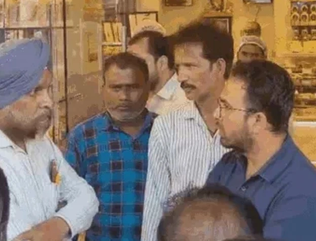 न्यू मार्केट आग के बाद एक्शन: संचालक पर एफआईआर, भट्टी के पास रखे कपड़ों से भड़की आग
