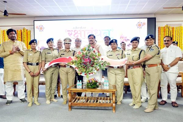 मुख्यमंत्री ने रक्षाबंधन पर बहनों को शुभकामनाएं दीं