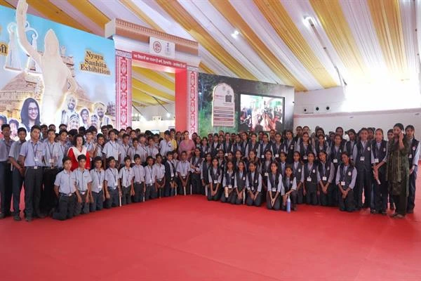 पुलिस प्रदर्शनी में दिखे वैज्ञानिक साक्ष्य और जांच प्रक्रिया