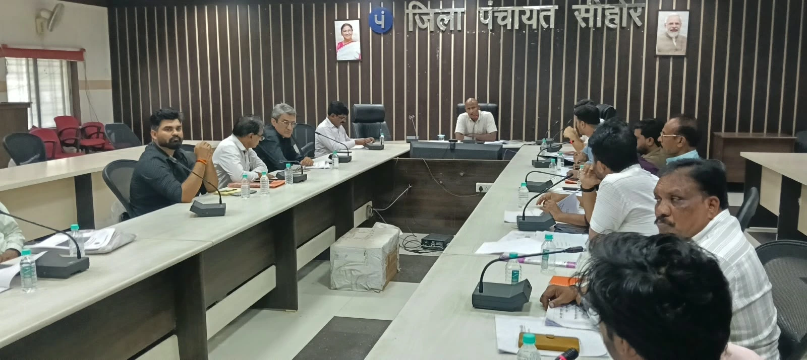 जिले में जल संकट की आहट: कलेक्टर ने मितव्ययी उपयोग व भंडारण पर दिया विशेष ध्यान